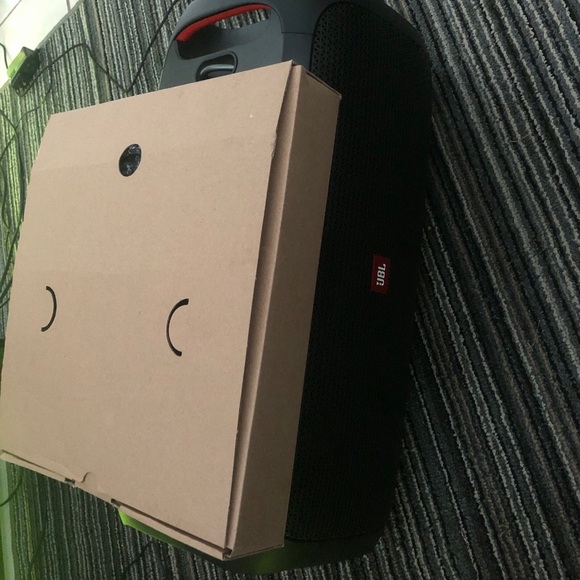 Open box - Picture 3 of 11